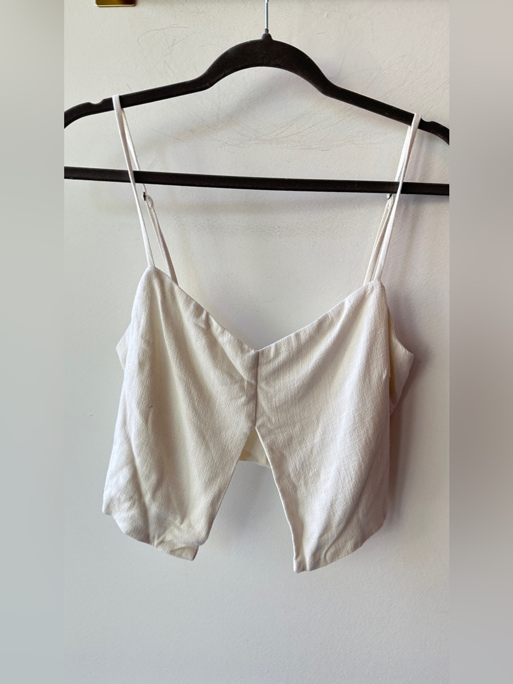 🆕 Stillwater, Cream Cropped Cami 17” P2P Size medium  | 1010